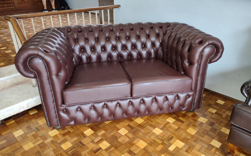 sofá chesterfield Marco Antonio Estofados